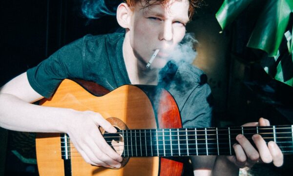 Unchain Smoking Melody – 전자담배를 찬양하는 노래